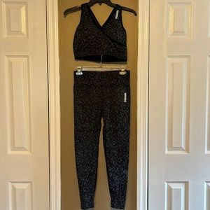Black animal print gymshark set